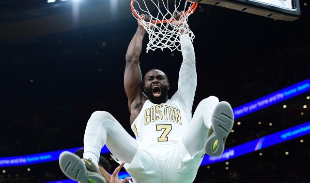 队记：杰伦·布朗在进入MVP讨论后防守压力增大 近期效率有所下滑